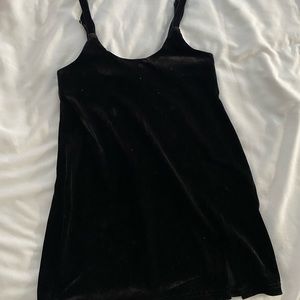Black pinafore dress